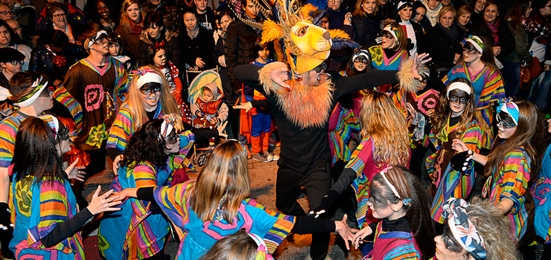 Las comparsas mantienen sus diferencias